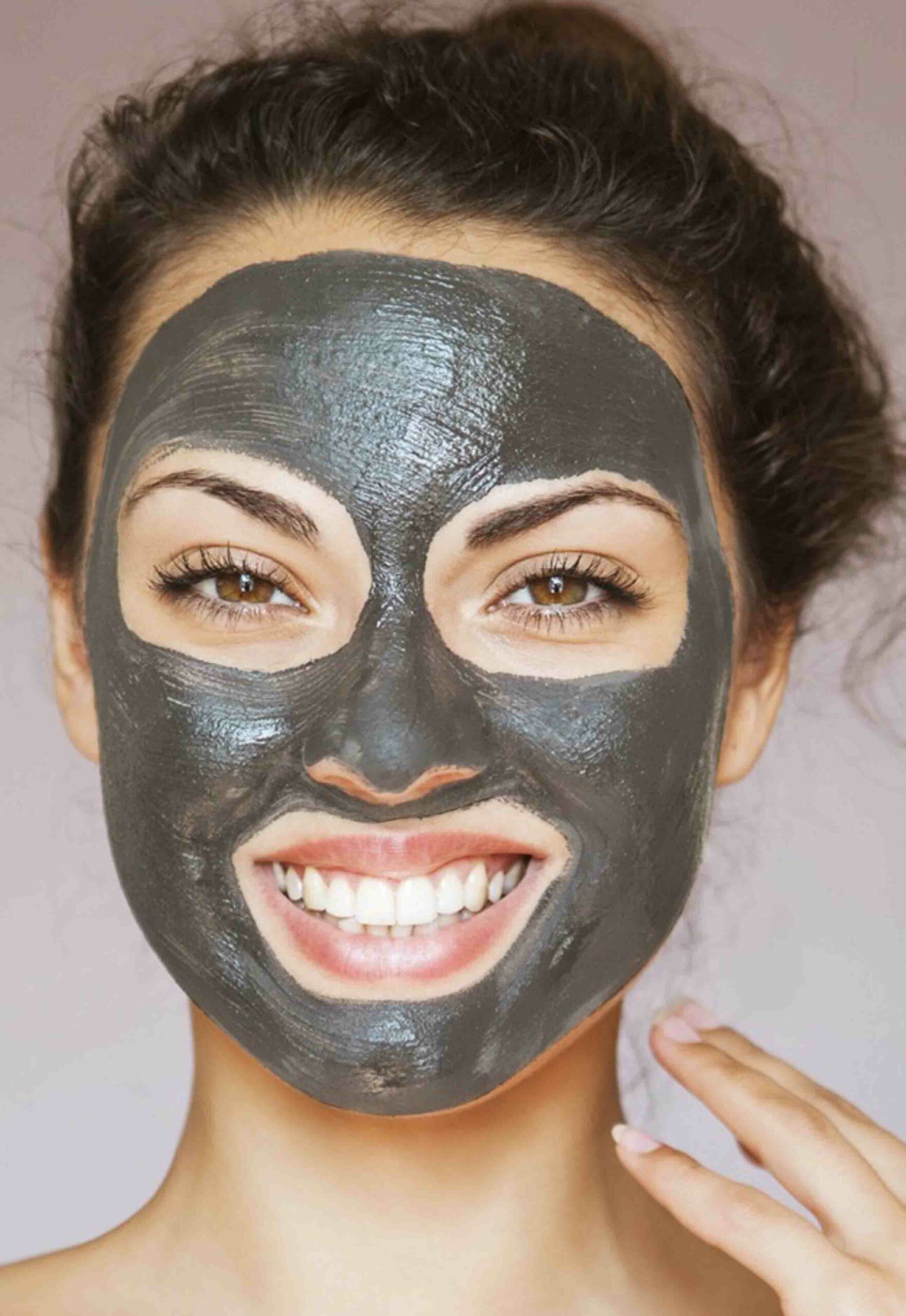 Imagen noticia CHARCOAL MASK DE BRUNO VASSARI