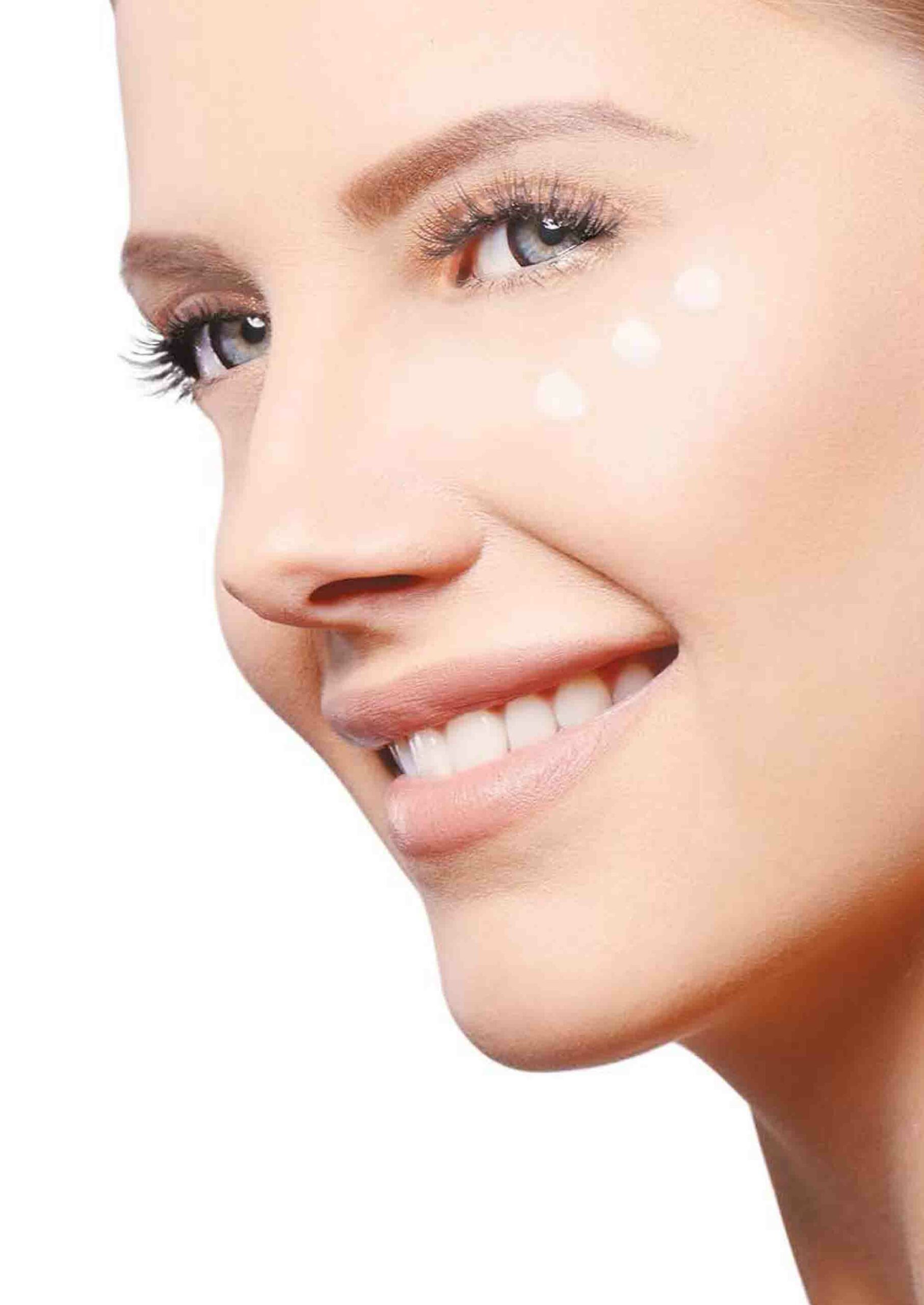 Imagen noticia EXTRACTO DE RUSCUS Y CAMOMILA PARA UNA MIRADA ESPLÉNDIDA