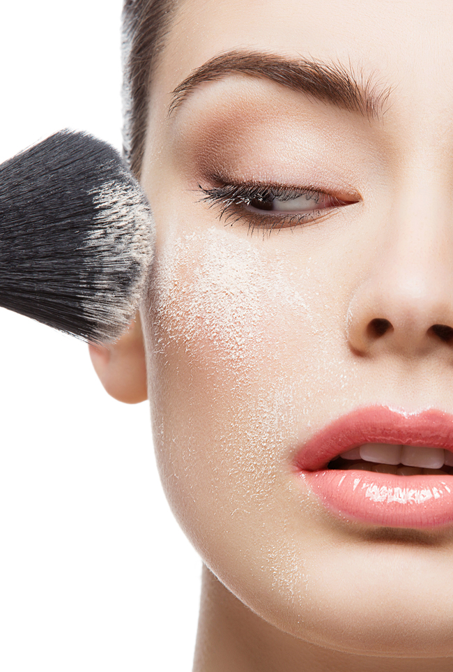 Imagen noticia LOS INCREÍBLES PODERES DEL POLVO DE PERLA EN COSMÉTICA