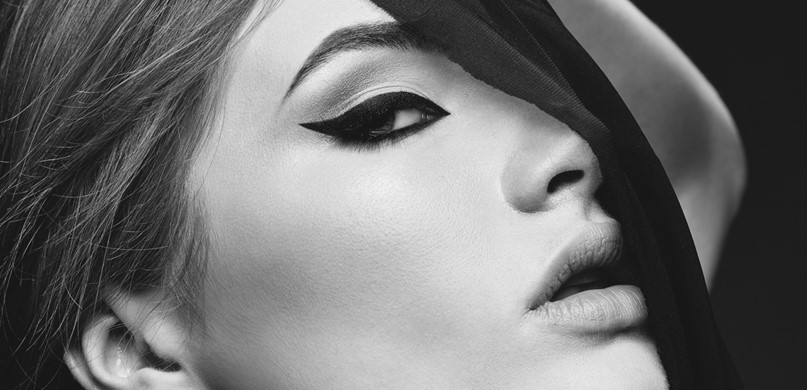 Imagen noticia FOXY EYES: Mini-Cirugía de AUTOR que embellece la MIRADA