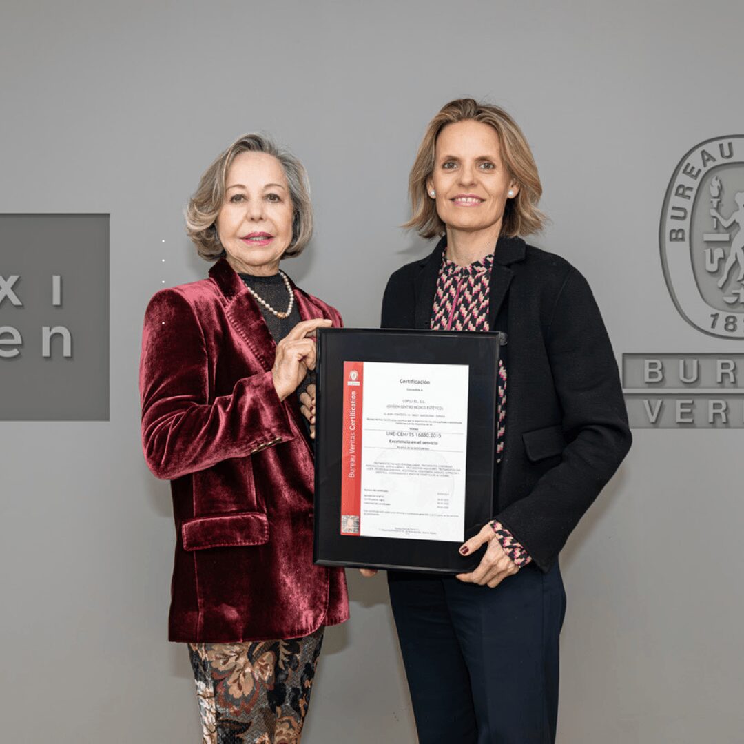 Oxigen recibiendo el premio.