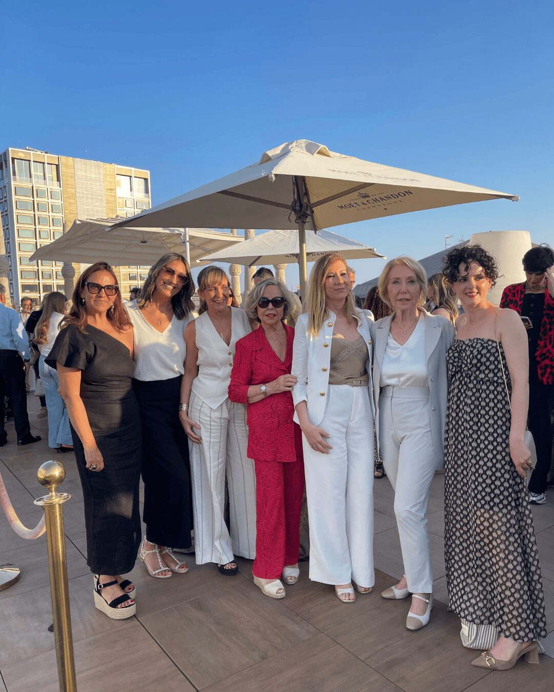 De izda. a dcha. Ana Balliu, Núria Soteras, Patricia Cuenca, Estrella Pujol, Yolanda López, Alejandra Puig y Estela de Abajo.