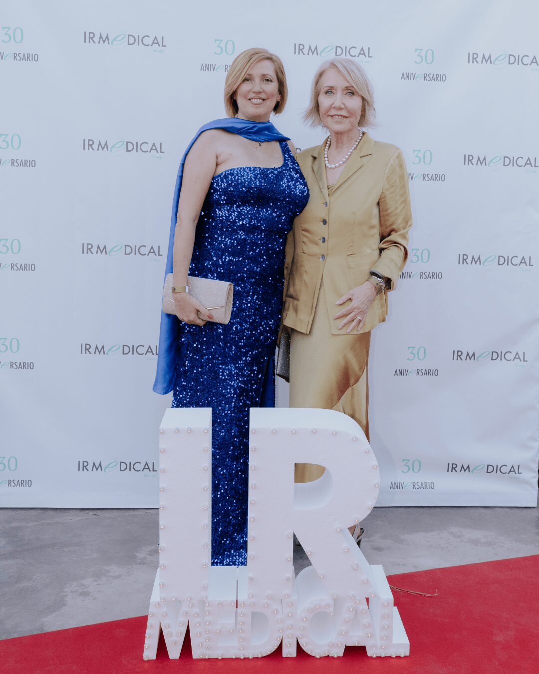 Natalia Sánchez, Directora de Marketing de IR Medical, con Alejandra Puig, Directora de NUEVA ESTÉTICA