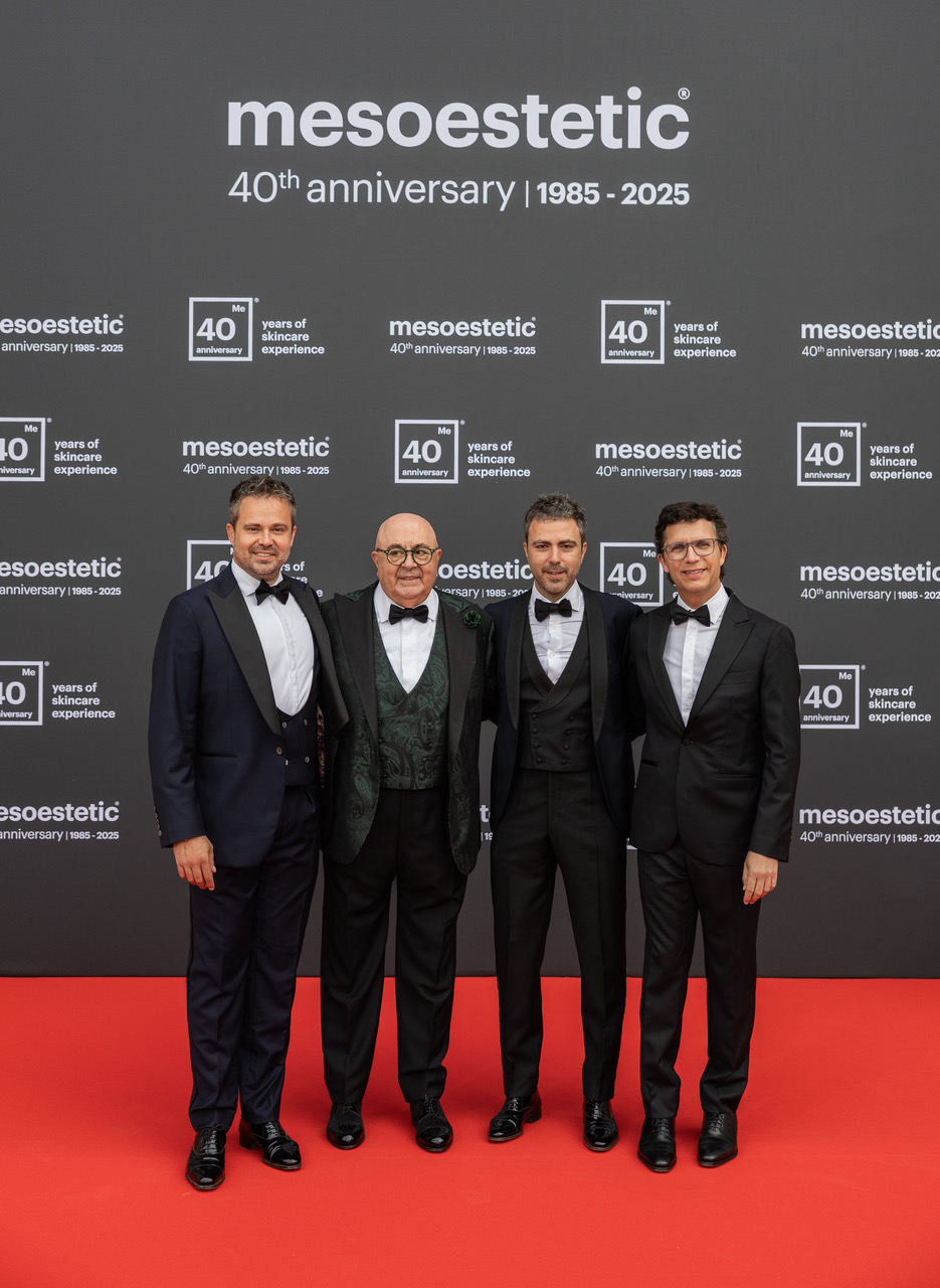 Equipo de dirección: Carles Font, Co-CEO & Chief Business Development Officer Sr. Joan Carles Font, Presidente y fundador de mesoestetic® Xavier Font, Co-CEO & Chief Legal & Compliance Officer David Caña, Co-CEO & Chief People & Investment Officer