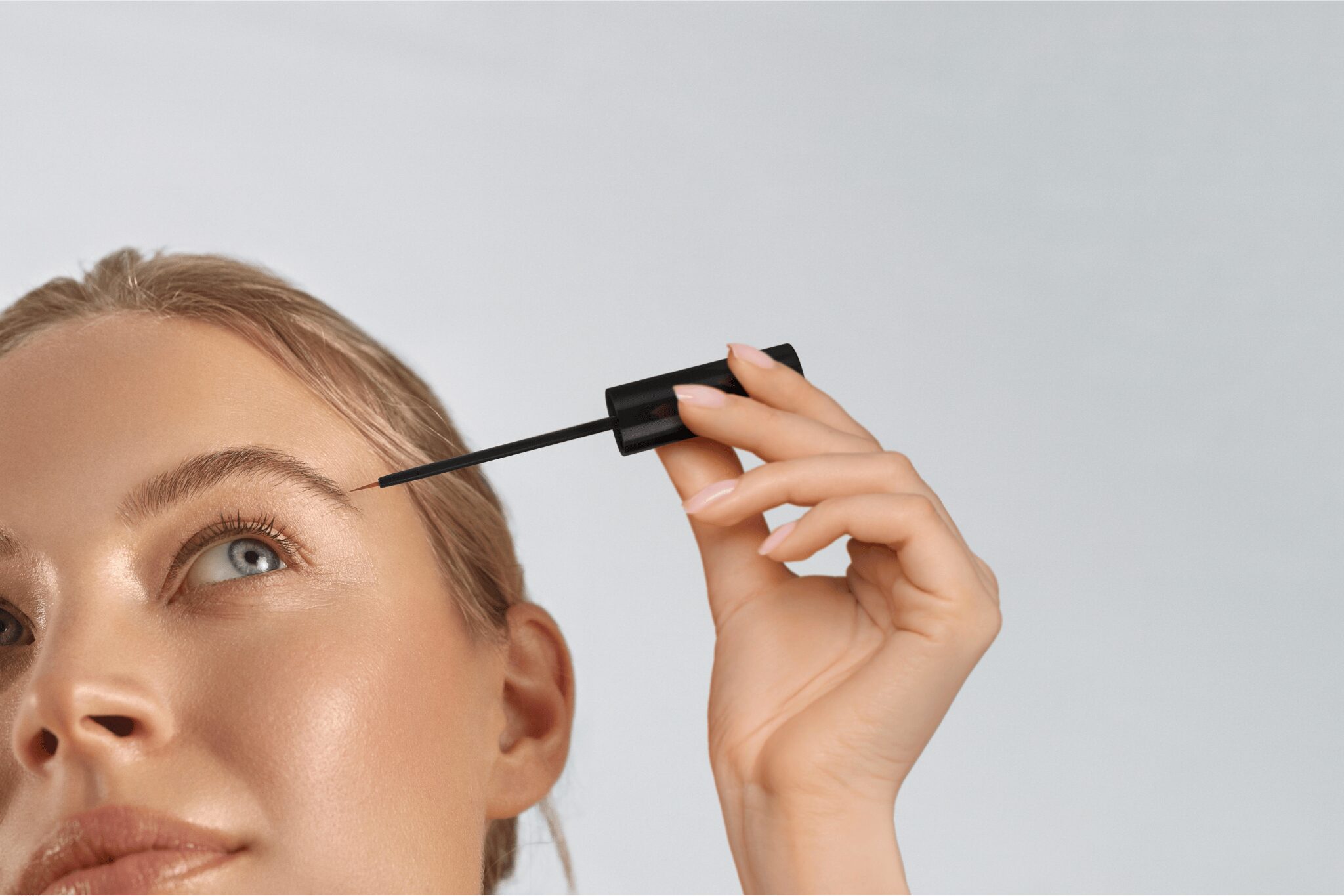 MONTIBELLO LANZA UN NUEVO PRODUCTO PARA CEJAS Y PESTAÑAS